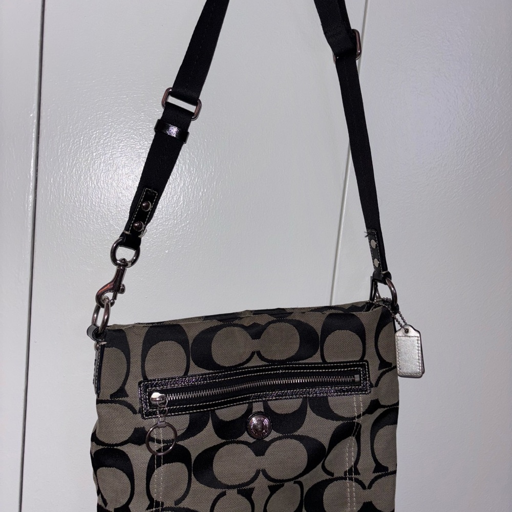 Coach Early/Mid 2000s Purse
